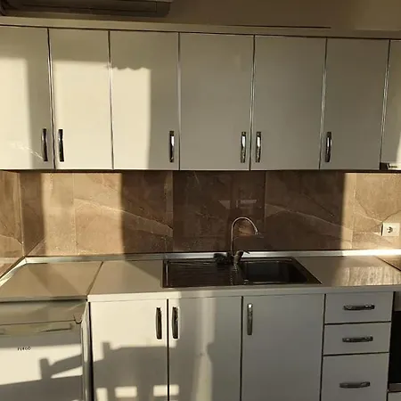 Arber Deda Apartment *